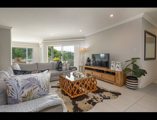 3 BEDROOM SIMPLEX FOR SALE IN LA LUCIA